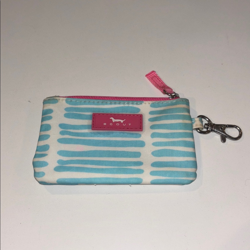 SCOUT ID bag/holder with bag clasp